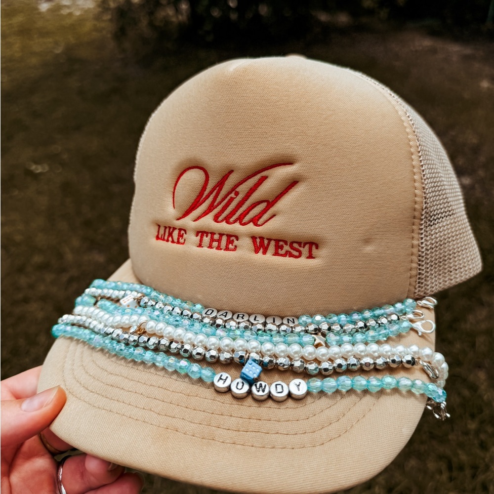 HAT CHAINS TO SPICE UP ANY TRUCKER HAT!